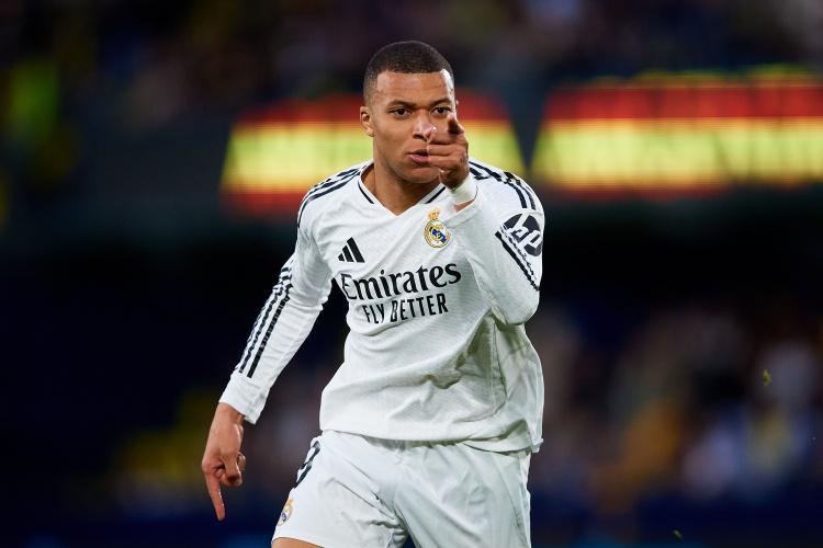 波切蒂诺：姆巴佩在巴黎时一直心向皇马，眼里闪烁着对皇马的渴望